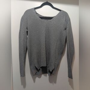 Denver Hayes Gray and White Striped Knit Top